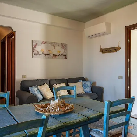 Апартаменты Vista Mare-isola Tavolara E Solarium Panoramico Порто-Сан-Паоло