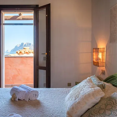 Апартаменты Vista Mare-isola Tavolara E Solarium Panoramico Порто-Сан-Паоло