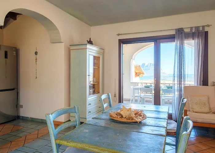 Appartamento Vista Mare-isola Tavolara E Solarium Panoramico
